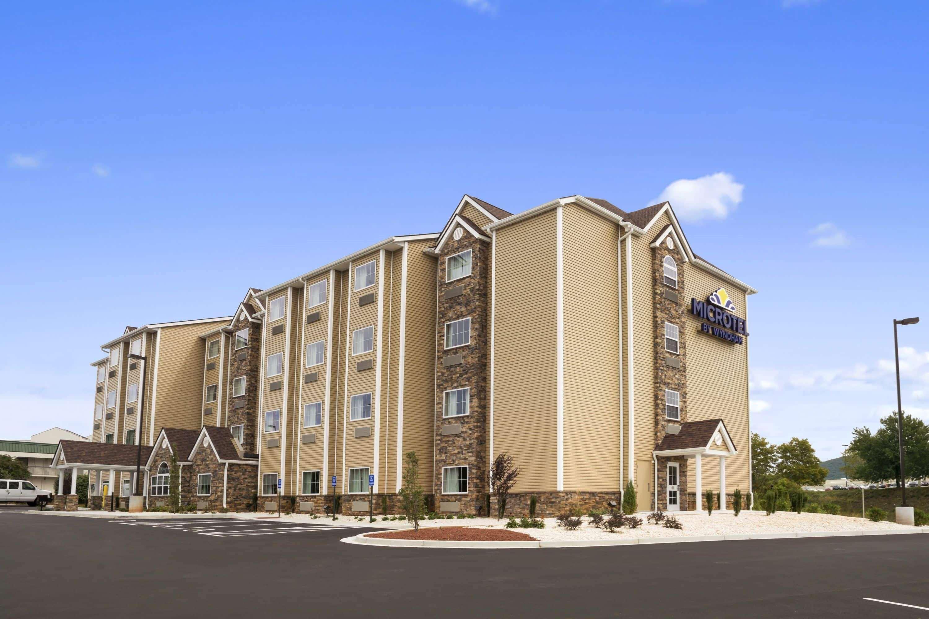 Microtel Inn & Suites By Wyndham Lynchburg Exterior photo